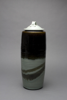 Kurt%20Weiser%2C%20%3Cb%3E%3Ci%3E%20Covered%20Jar%3C%2Fi%3E%3C%2Fb%3E%2C%20ca.%201975%2C%20stoneware%20with%20glaze%2C%20Gift%20of%20Maurice%20O.%20and%20Evelyn%20Georges%2C%20%26%23169%3B%20unknown%2C%20research%20required%2C%202013.9.1a%2Cb